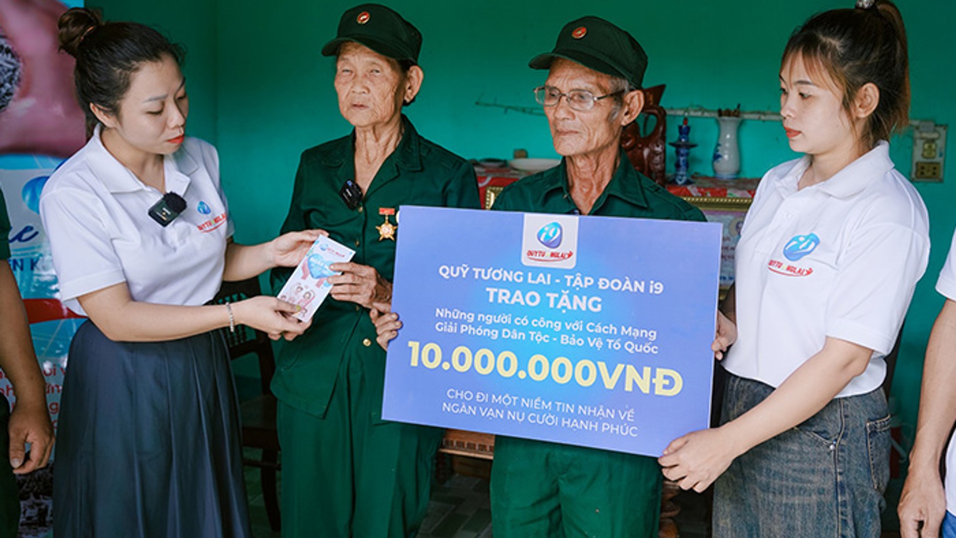 Hình ảnh hỗ trợ khách hàng zowin